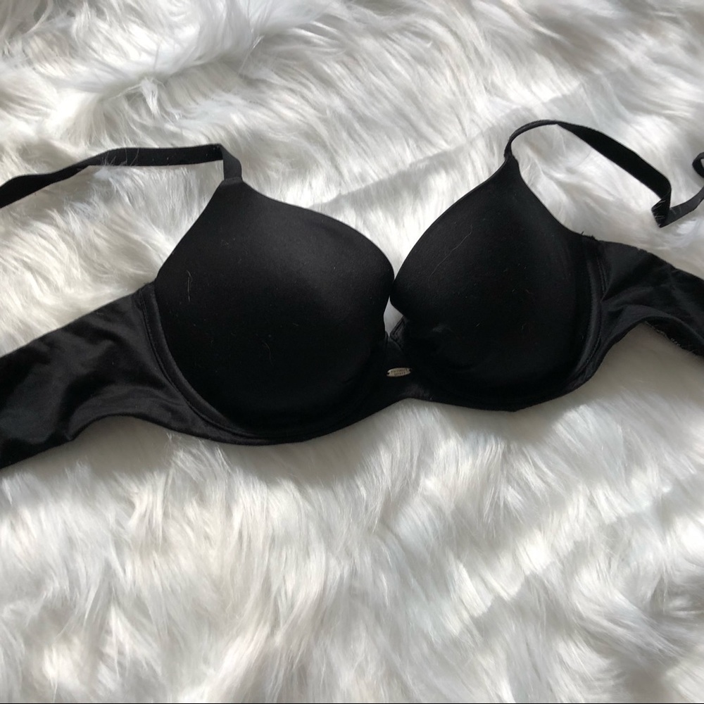 Victoria’s Secret 32D lined Demi